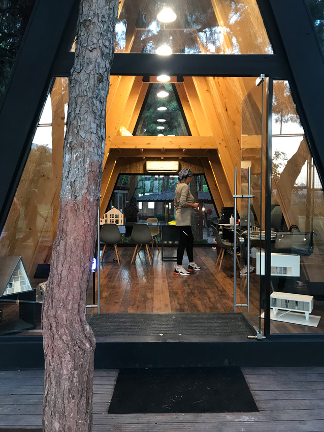 Vandar House