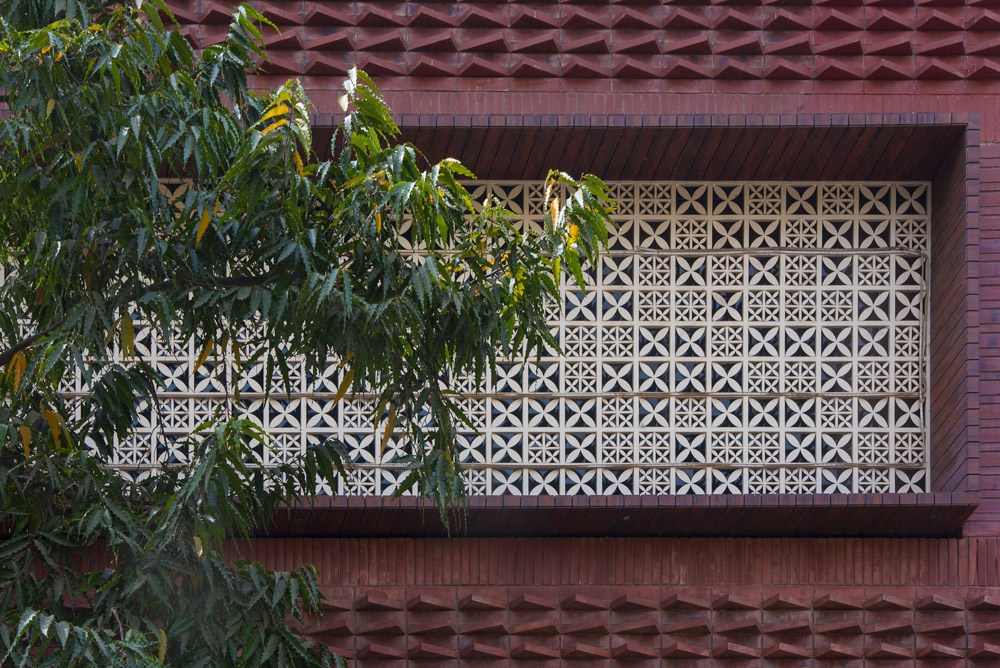 Arrayed Villa