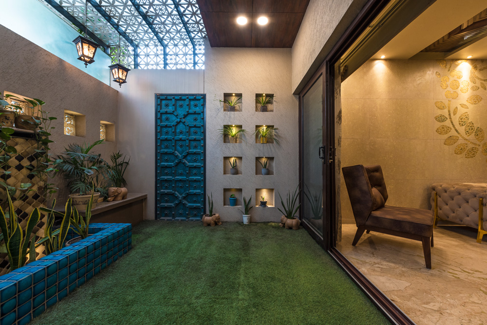 Arrayed Villa
