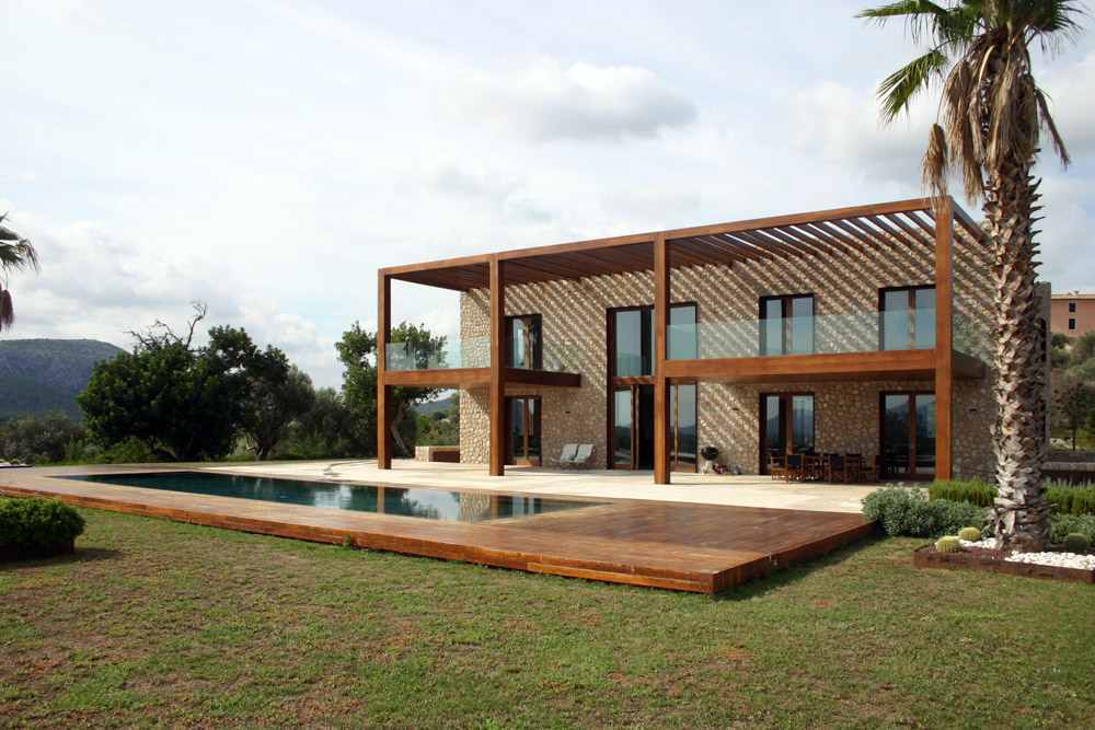 B1 Country Estate