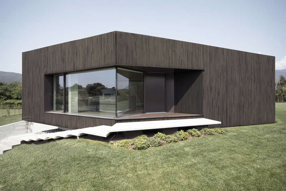 Claw Villa