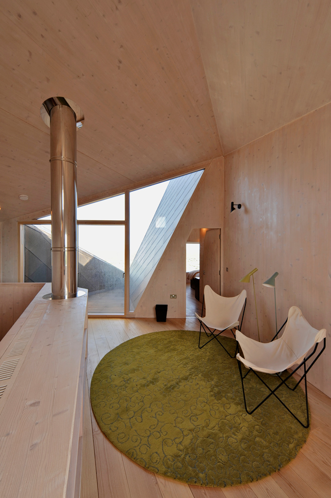 Dune House, Jarmund