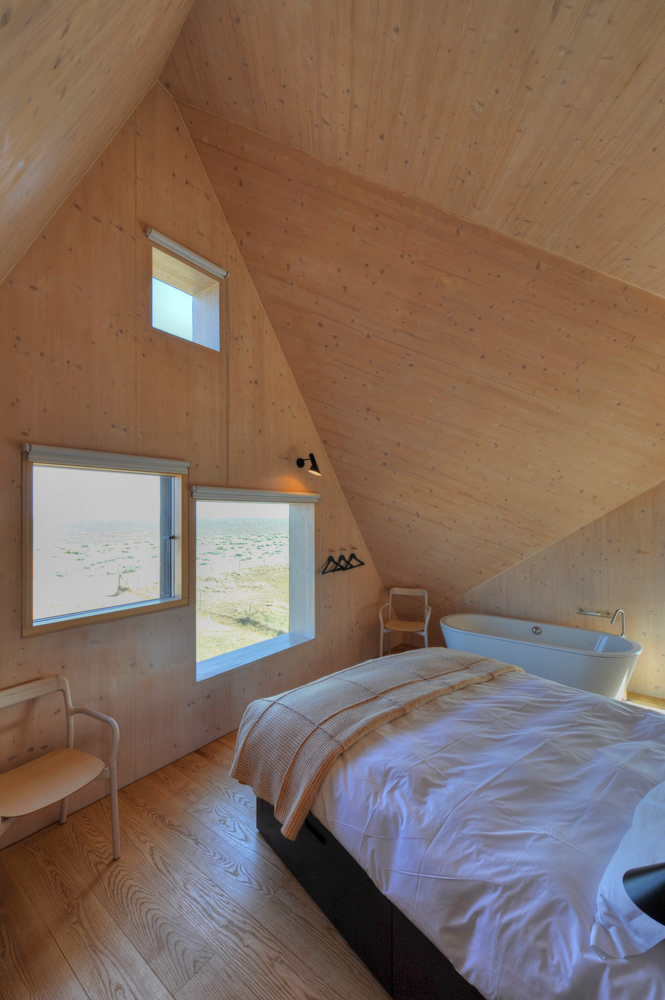 Dune House, Jarmund