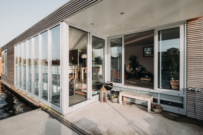 Energy Neutral Floating Villa 