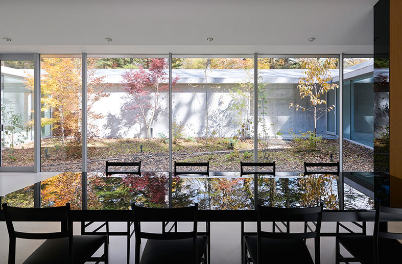 IT IS A GARDEN