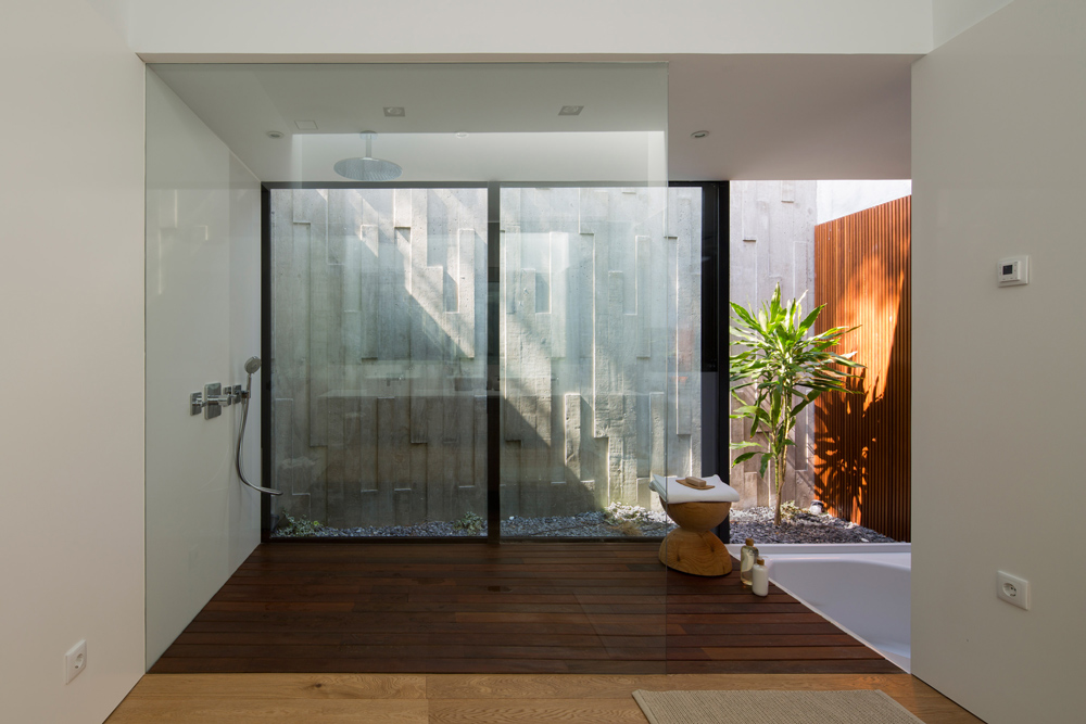 L20 House
