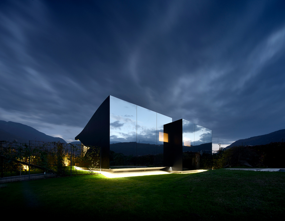 Mirror Villa 
