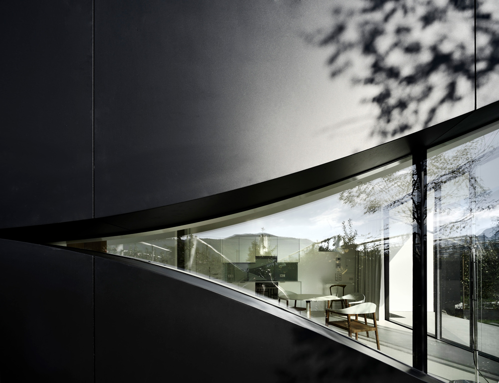 Mirror Villa 