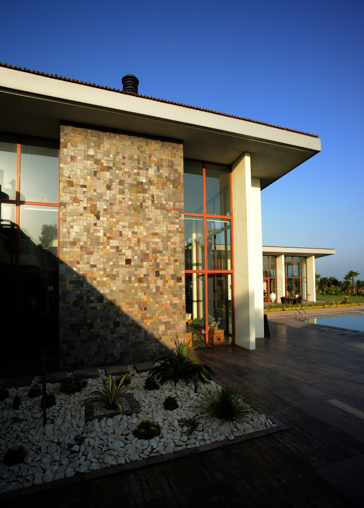 Naz-e-Delkade Villa
