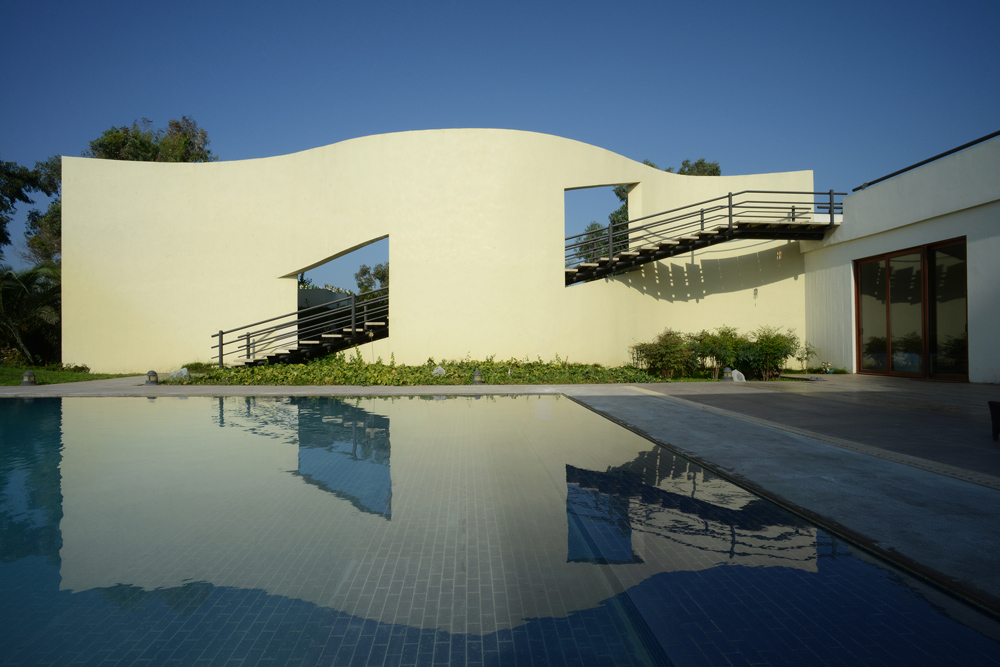 Naz-e-Delkade Villa