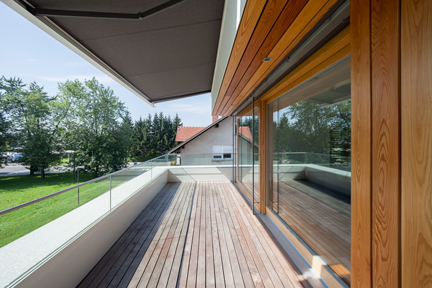 pocket size villa 