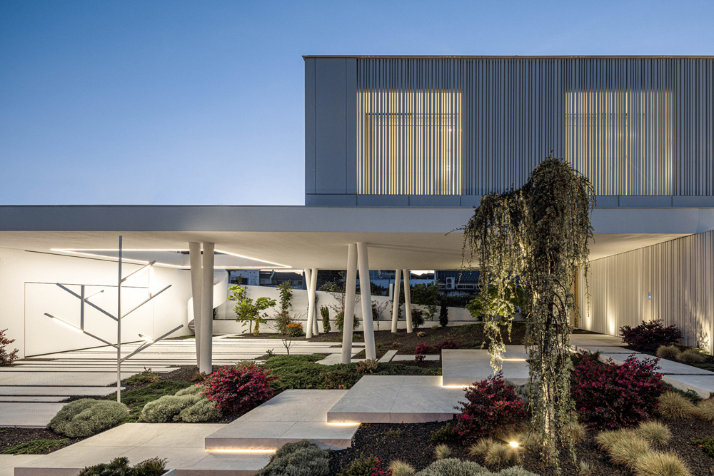 RiscoWhite Villa