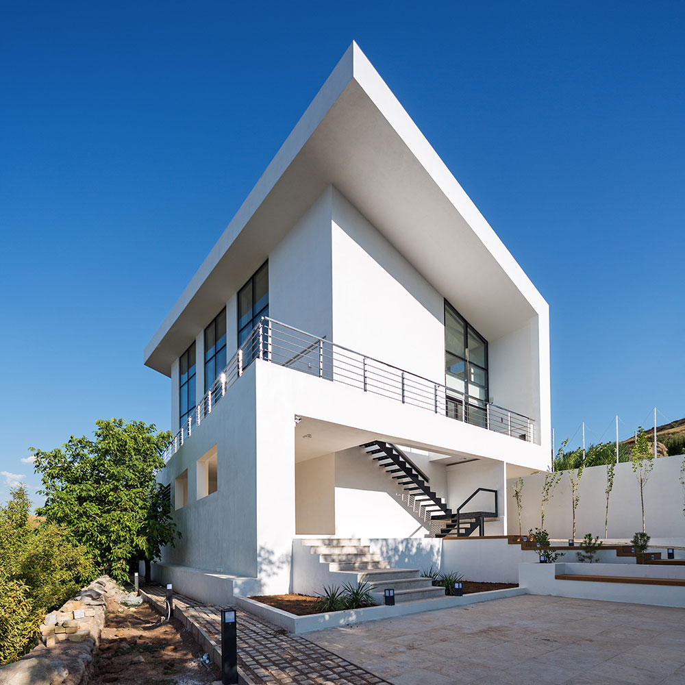 The R01 Villa