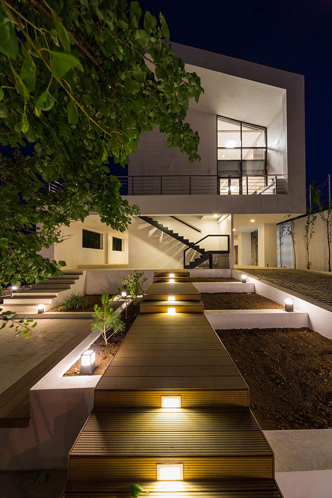 The R01 Villa