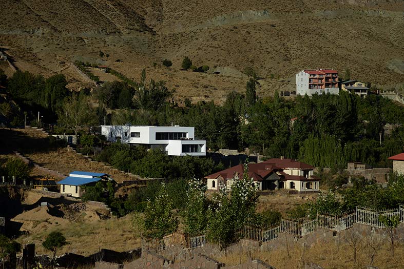 Up Villa