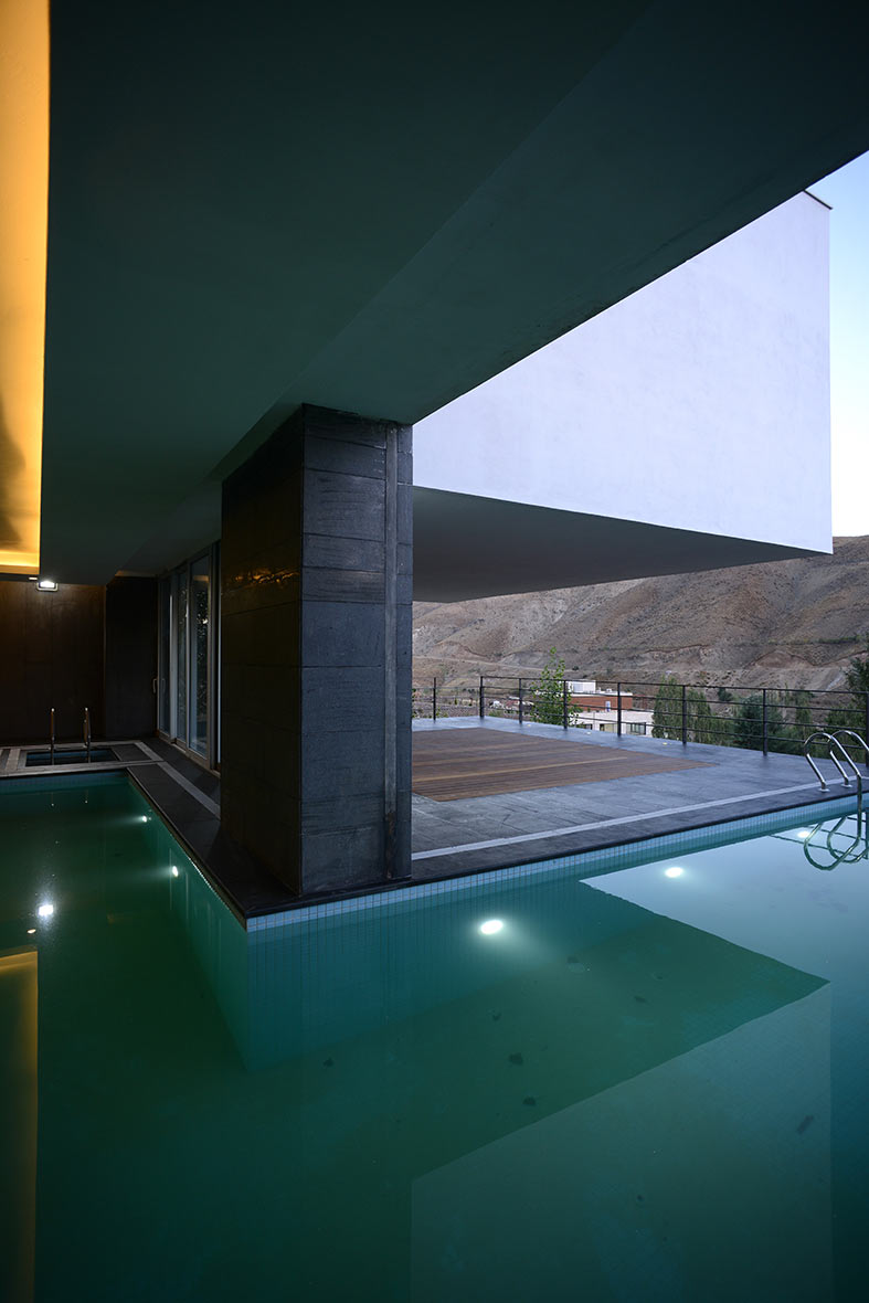 Up Villa