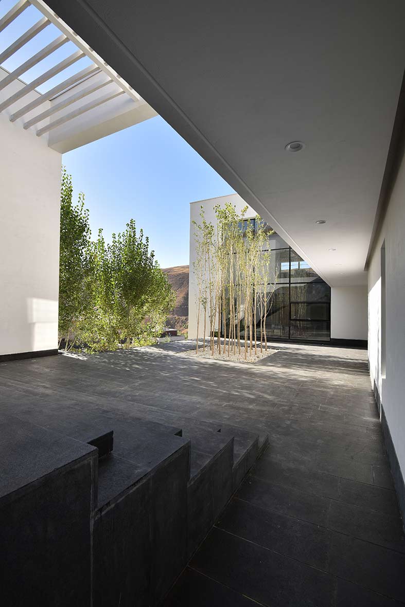 Up Villa