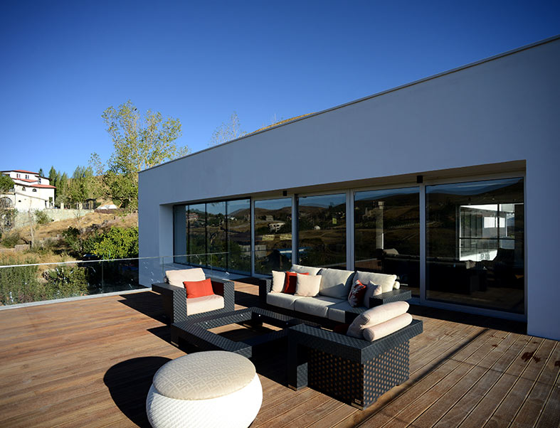 Up Villa