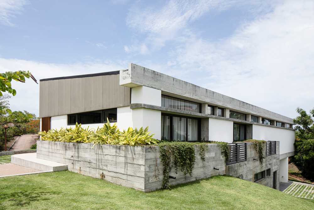 Villa L
