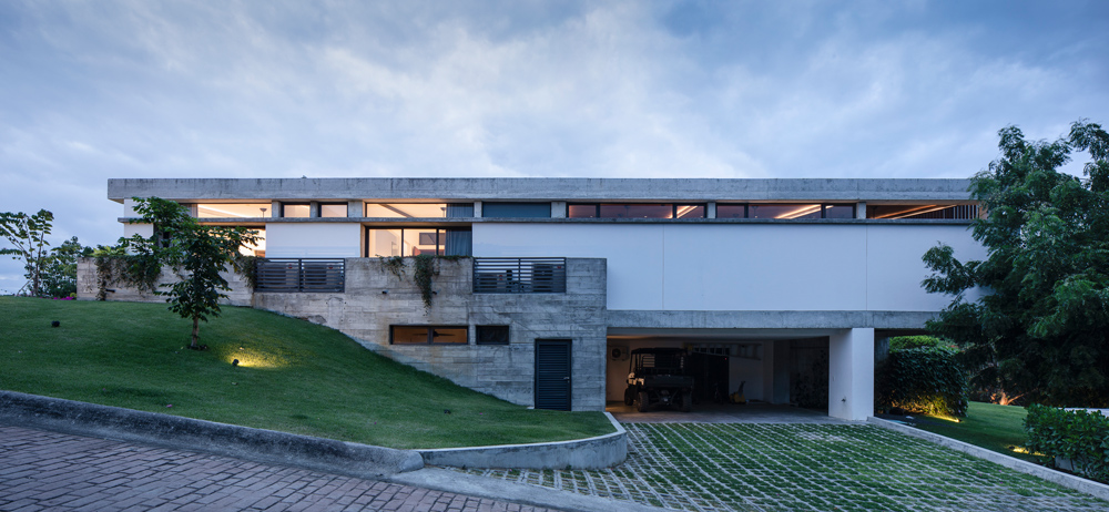Villa L