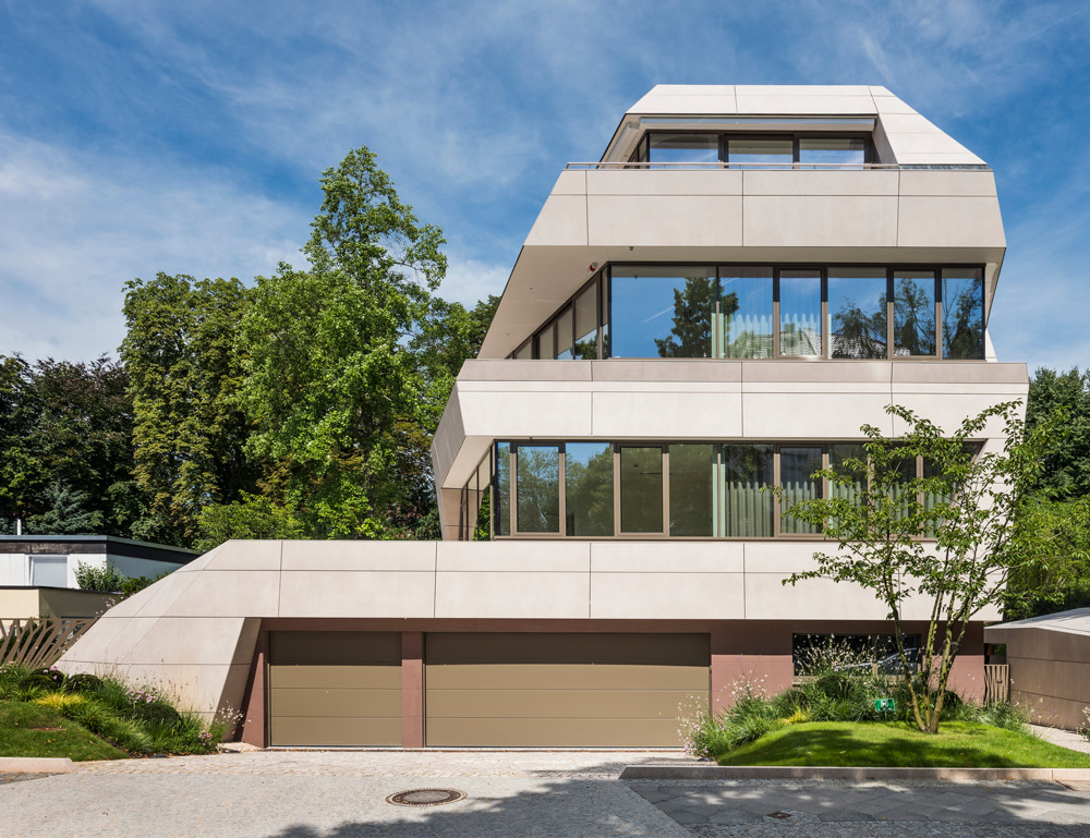 Villa M