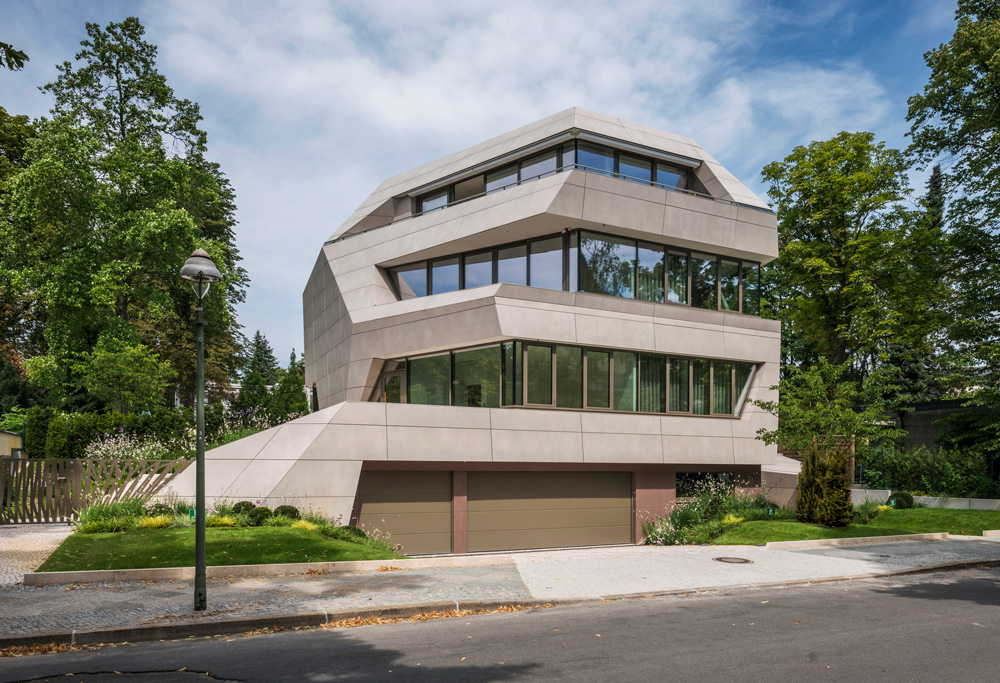 Villa M