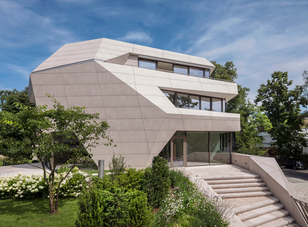 Villa M