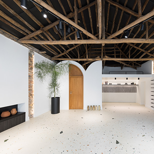 Villa Past And Present 