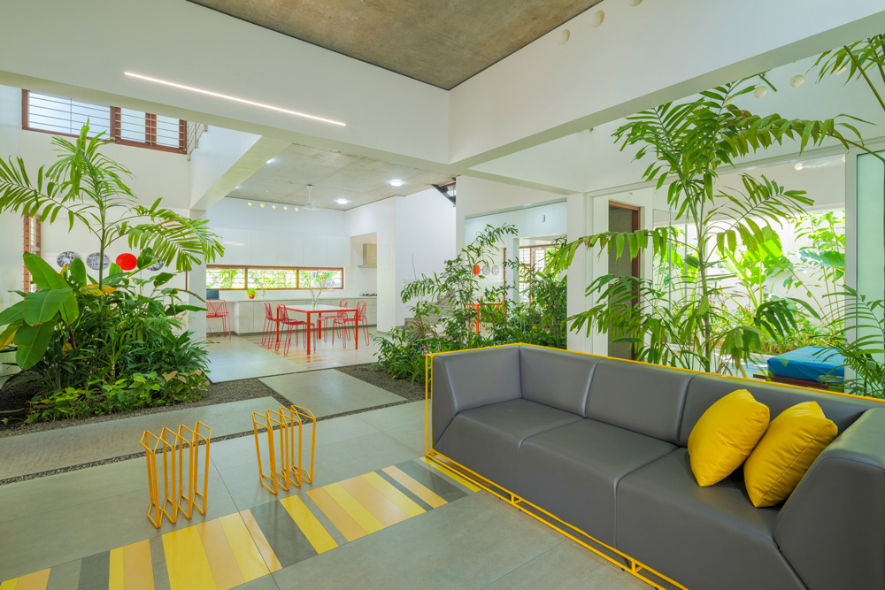 Villa That Rains Light