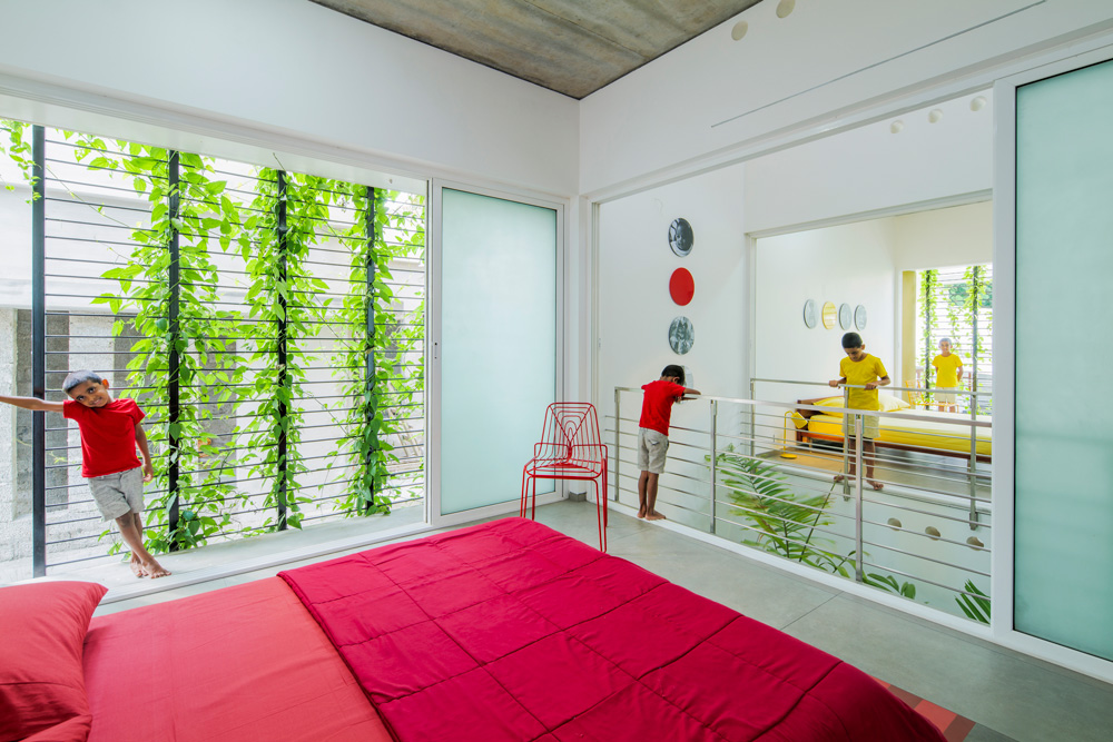 Villa That Rains Light