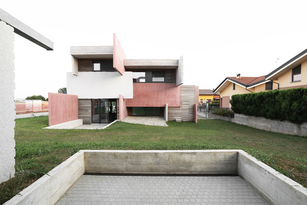 Villas of Cards
