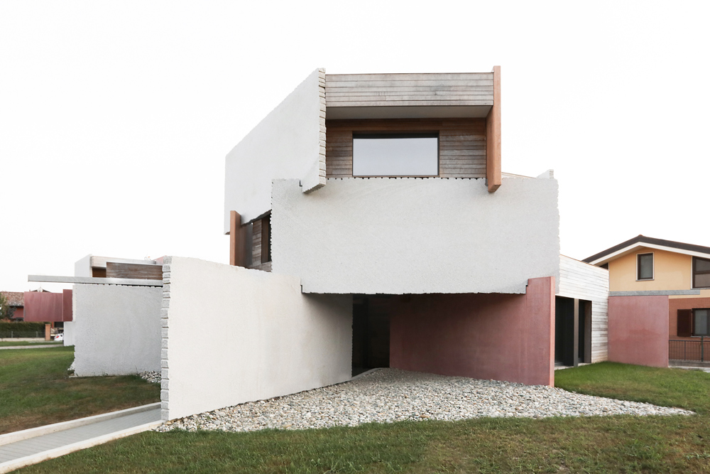 Villas of Cards