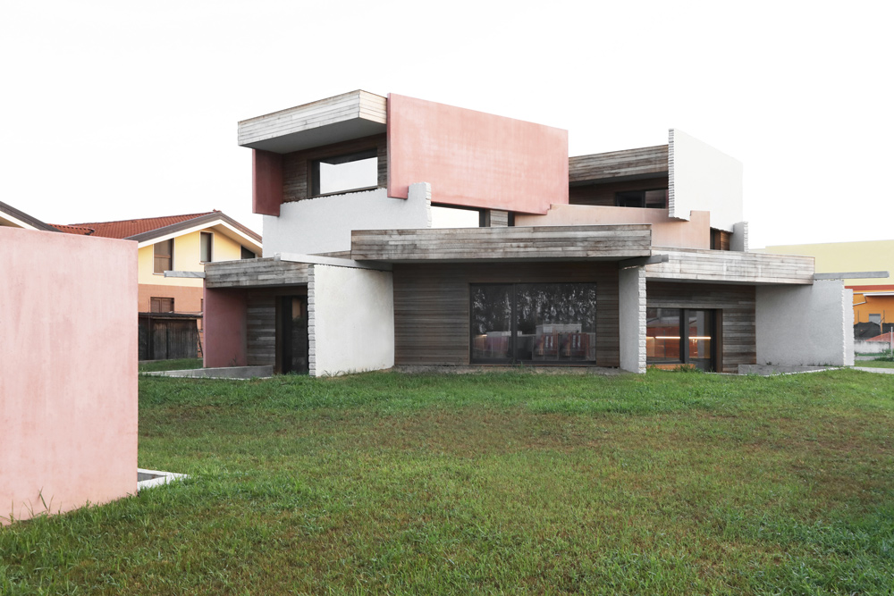 Villas of Cards